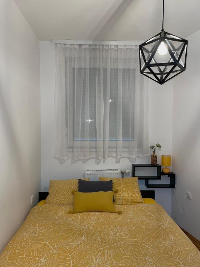 Ferienwohnung Yellow Ns Novi Sad Exterior foto